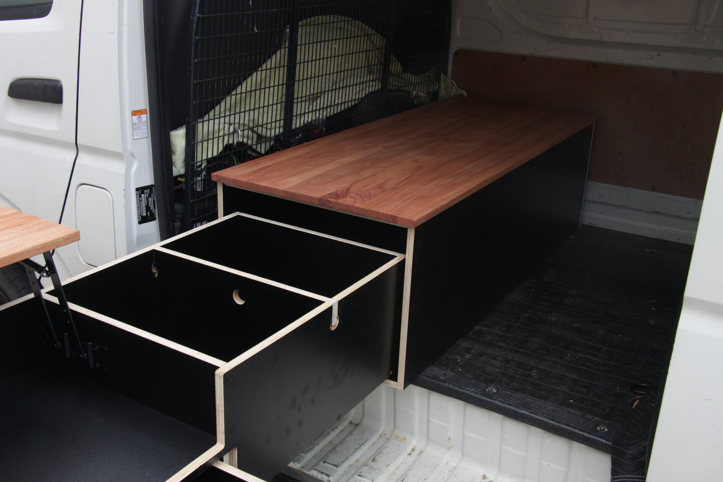 Pull-out Kitchen Bench Seat